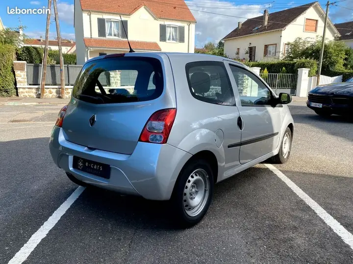Renault Twingo 2010 photo 5
