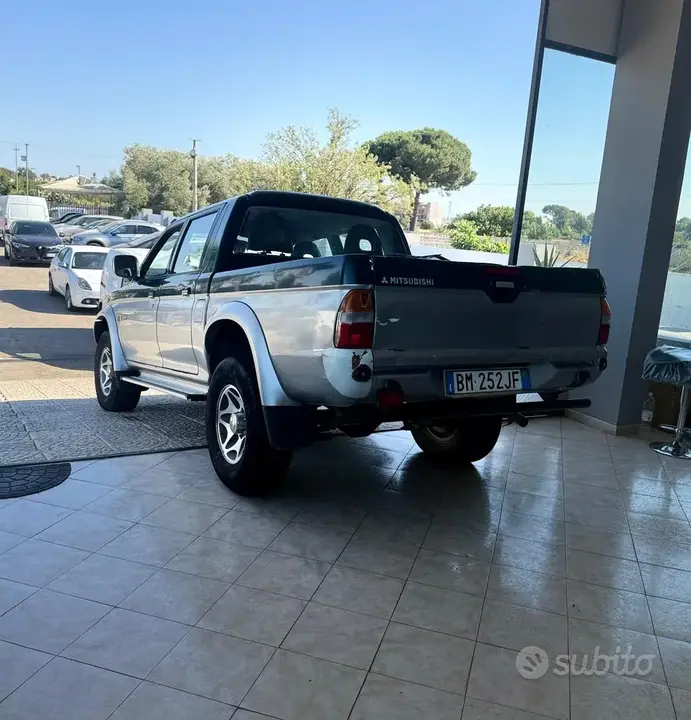 Mitsubishi L200 2000 photo 4