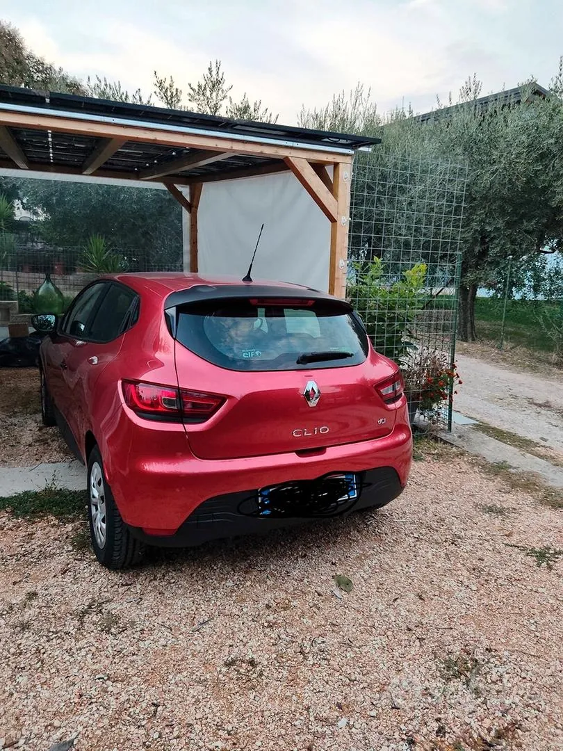 Renault Clio 2014 photo 2