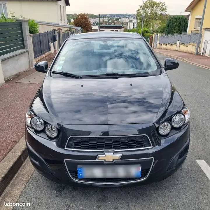 Chevrolet Aveo 2012 photo 2