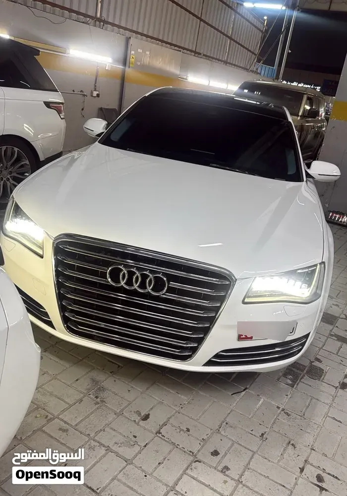 Audi A8 2013 photo 3