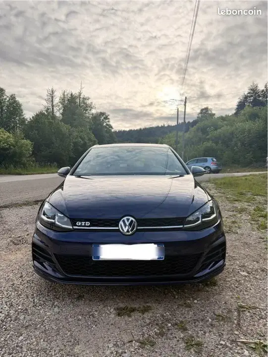 Volkswagen Golf 2018 photo 3