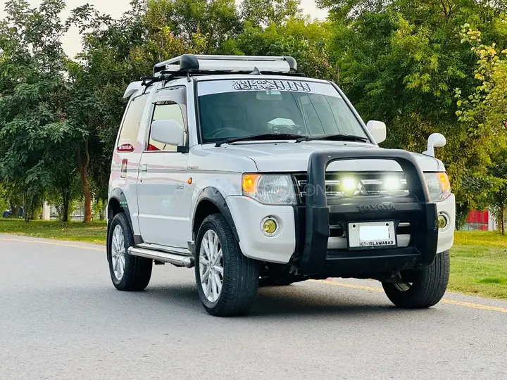 Mitsubishi Pajero Mini