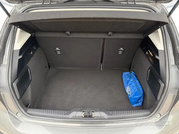 Ford Focus 2023 photo 4