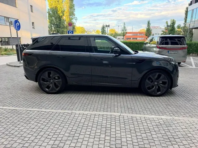 Land Rover Range Rover Sport 2026 photo 3
