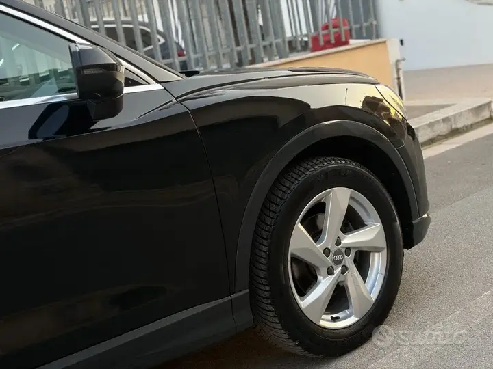 Audi Q3 2020 photo 3