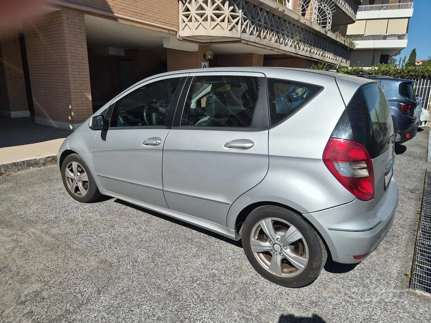 Mercedes-Benz A-Class 2012 photo 2