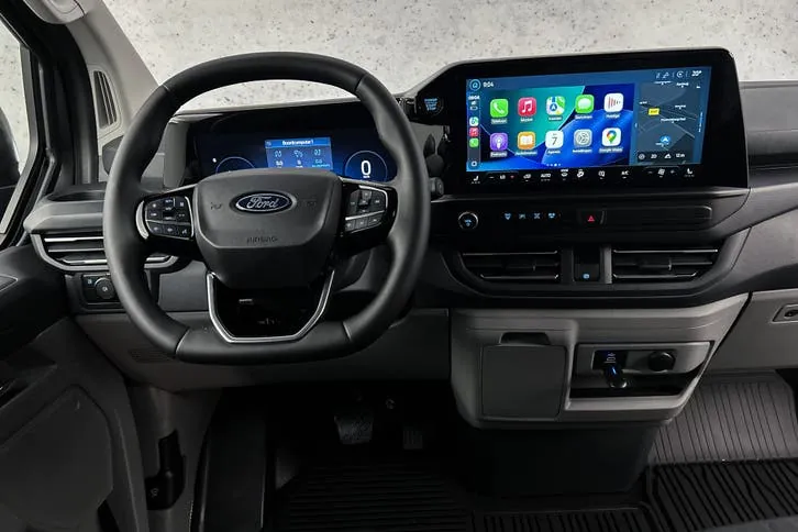 Ford Transit Custom 2025 photo 2