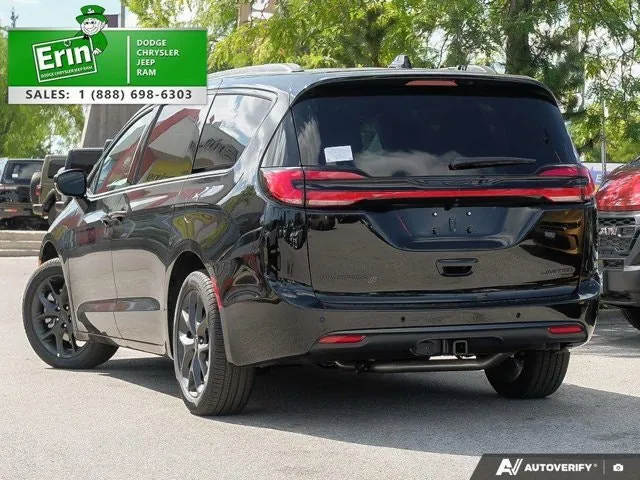 Chrysler Pacifica 2027 photo 4