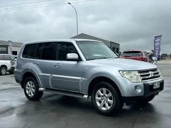 Mitsubishi Pajero 2008 photo 3