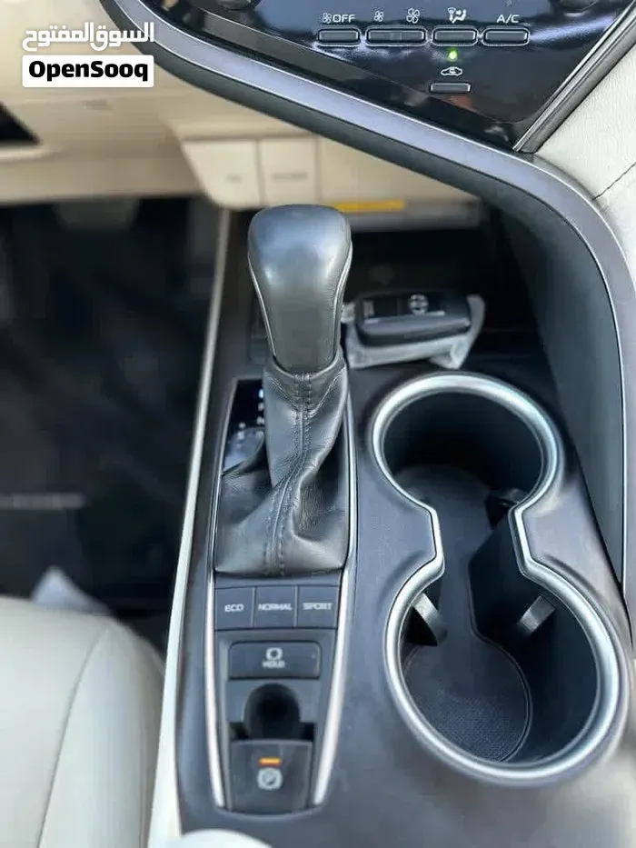 Toyota Camry 2023 photo 4