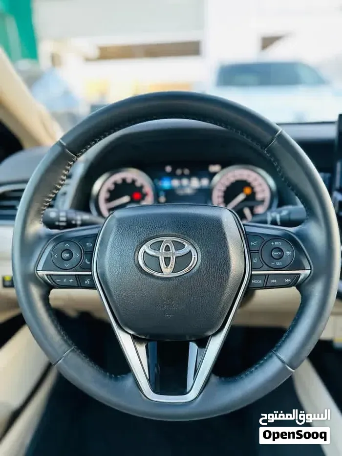 Toyota Camry 2023 photo 3