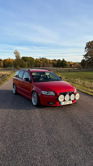 Volvo V50 2012 photo 2