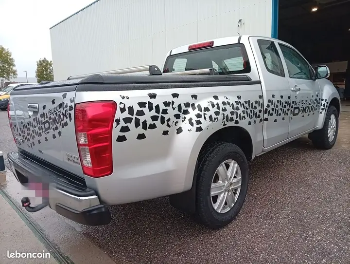 Isuzu D-Max 2015 photo 3