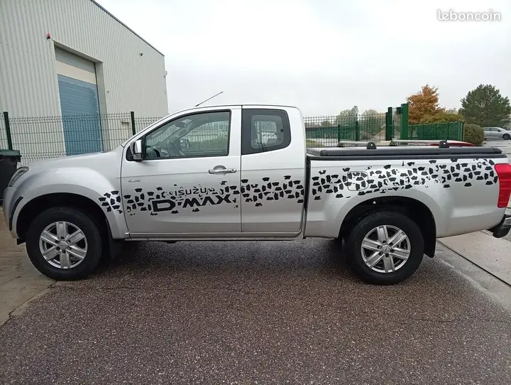 Isuzu D-Max 2015 photo 5