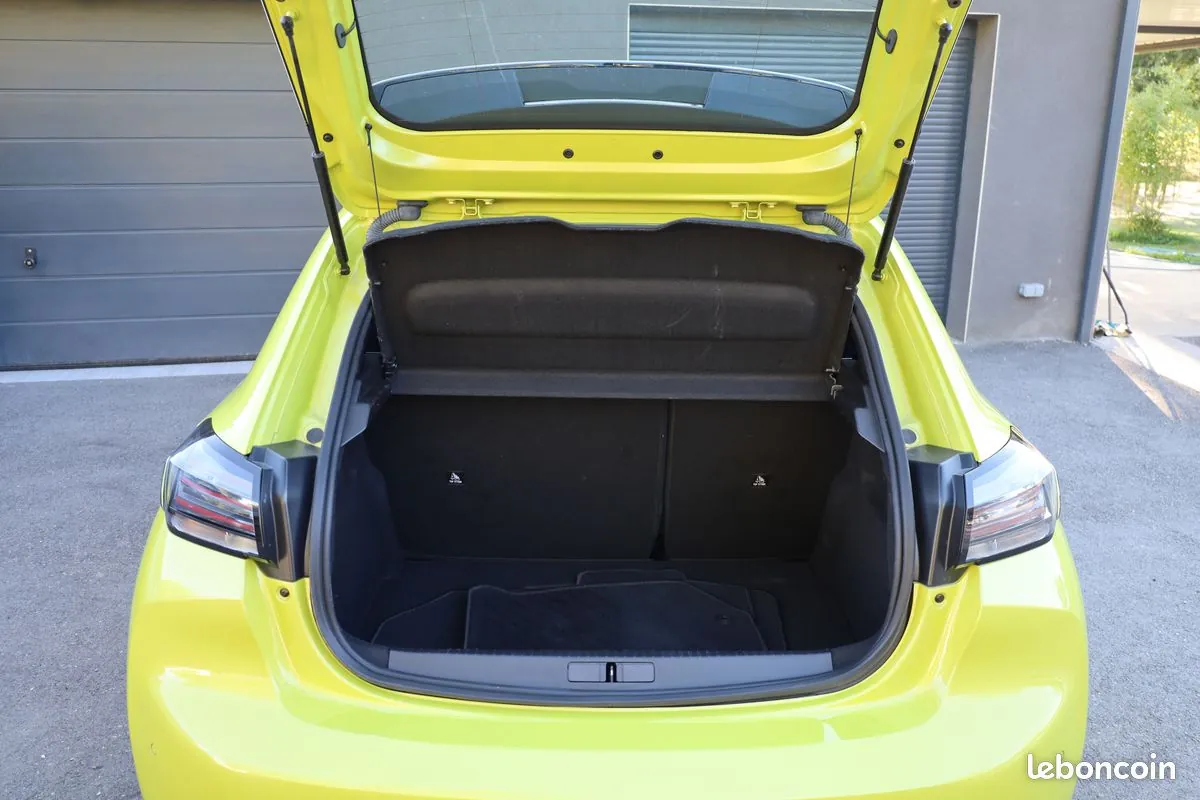 Peugeot 208 2025 photo 5