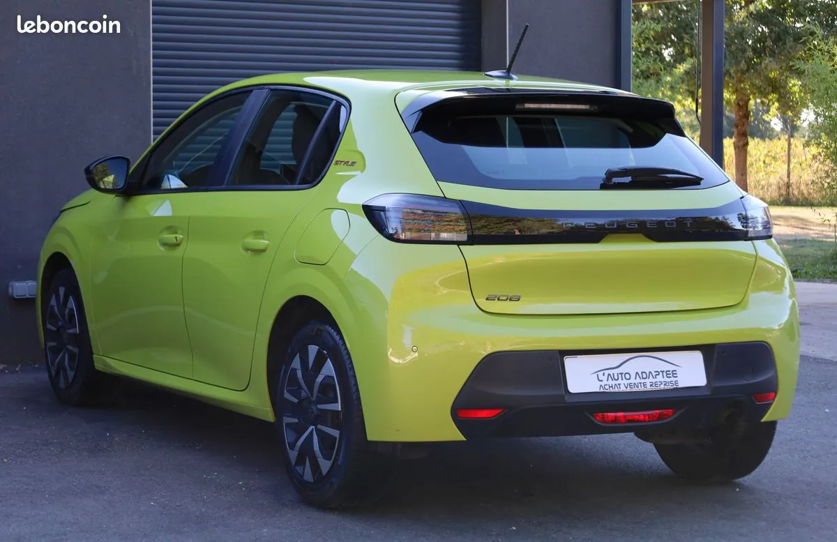Peugeot 208 2025 photo 4