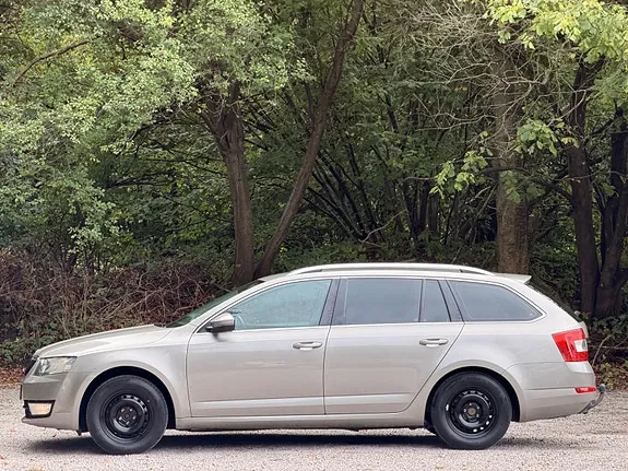 Skoda Octavia 2014 photo 4
