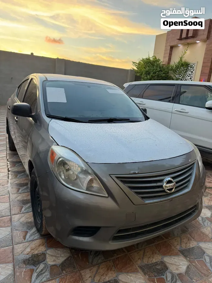 Nissan Versa