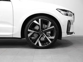 Volvo Xc60 2026 photo 5