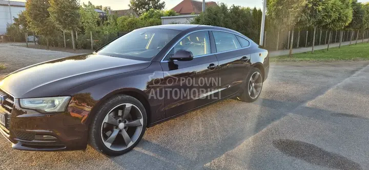 Audi A5 2012 photo 2