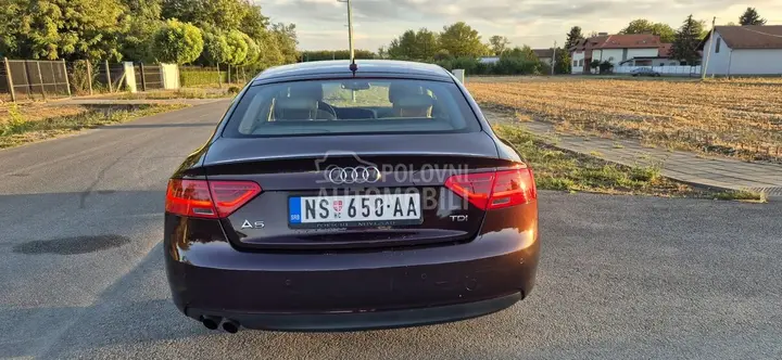 Audi A5 2012 photo 3