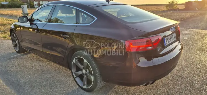 Audi A5 2012 photo 4