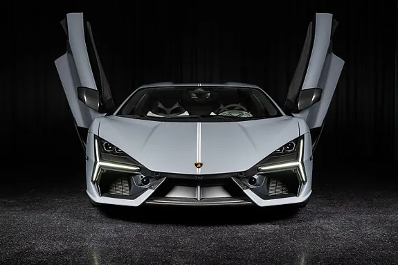 Lamborghini Revuelto 2025 photo 4
