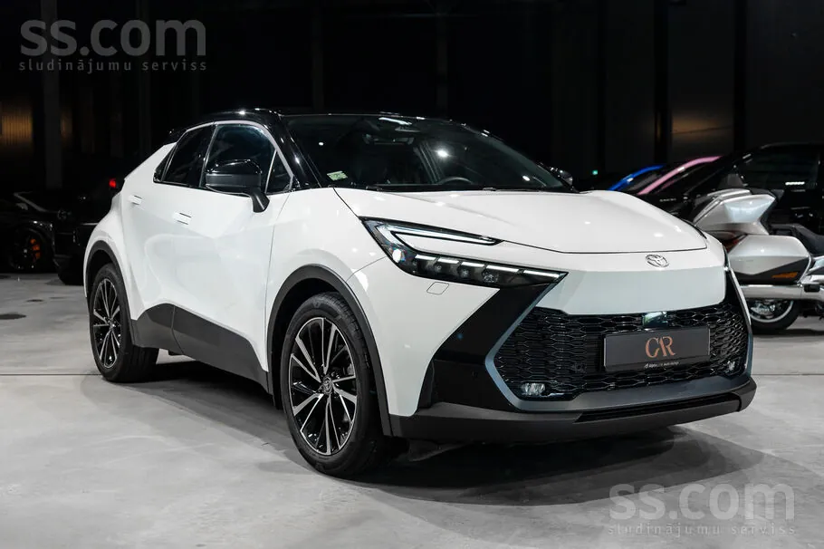 Toyota Chr 2024 photo 3