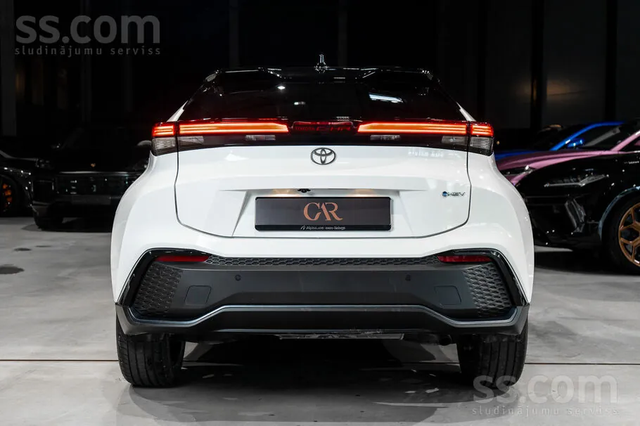 Toyota Chr 2024 photo 5