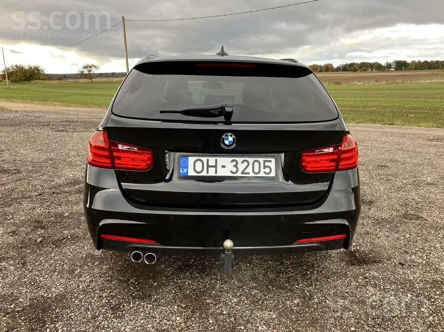 BMW 330 2013 photo 4