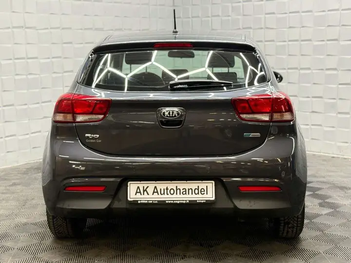 Kia Rio 2017 photo 5