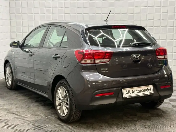 Kia Rio 2017 photo 4