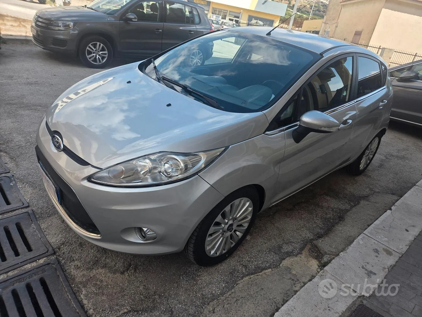 Ford Fiesta 2009 photo 2