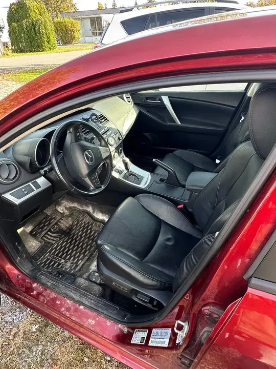 Mazda 3 2010 photo 3