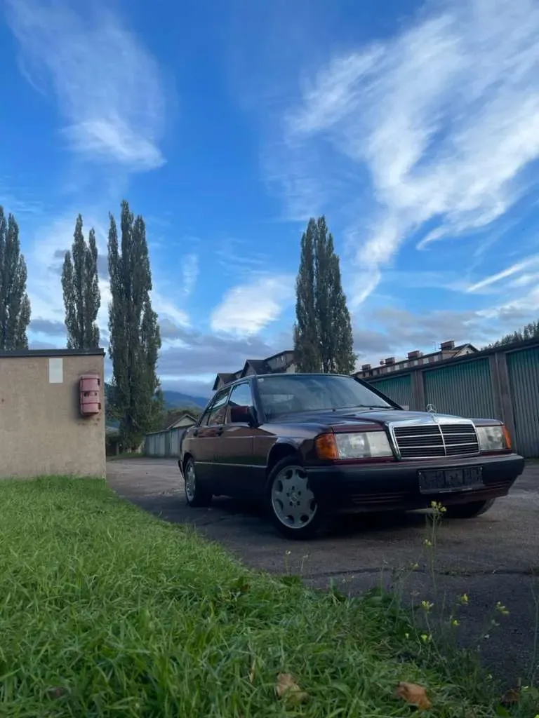 Mercedes-Benz 190