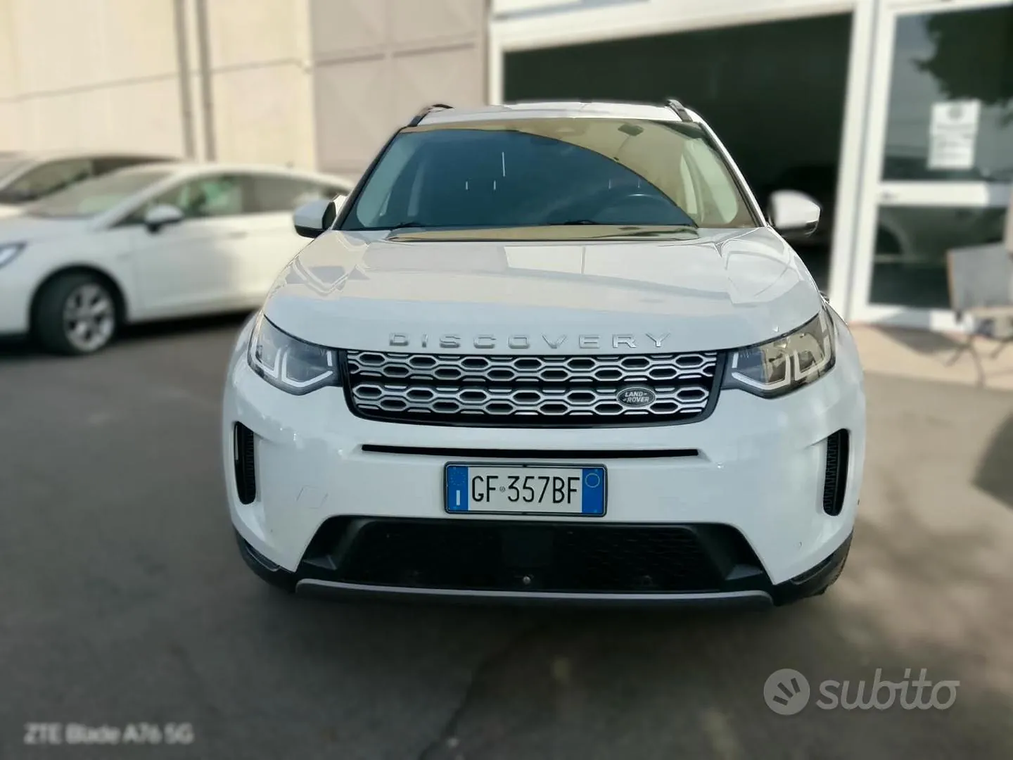 Land Rover Discovery Sport 2021 photo 5