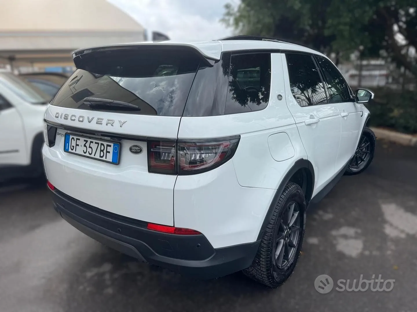 Land Rover Discovery Sport 2021 photo 4