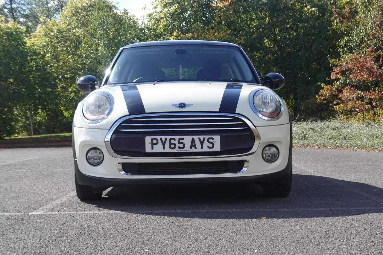 Mini Hatch 2015 photo 3
