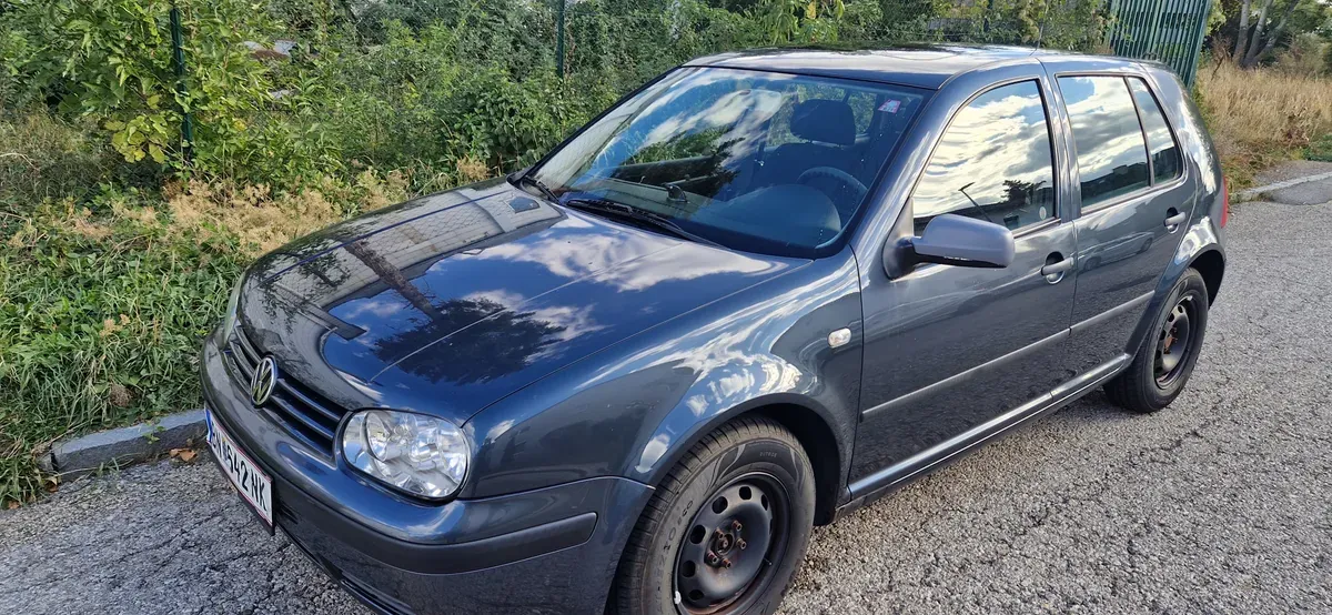 Volkswagen Golf 2001 photo 2