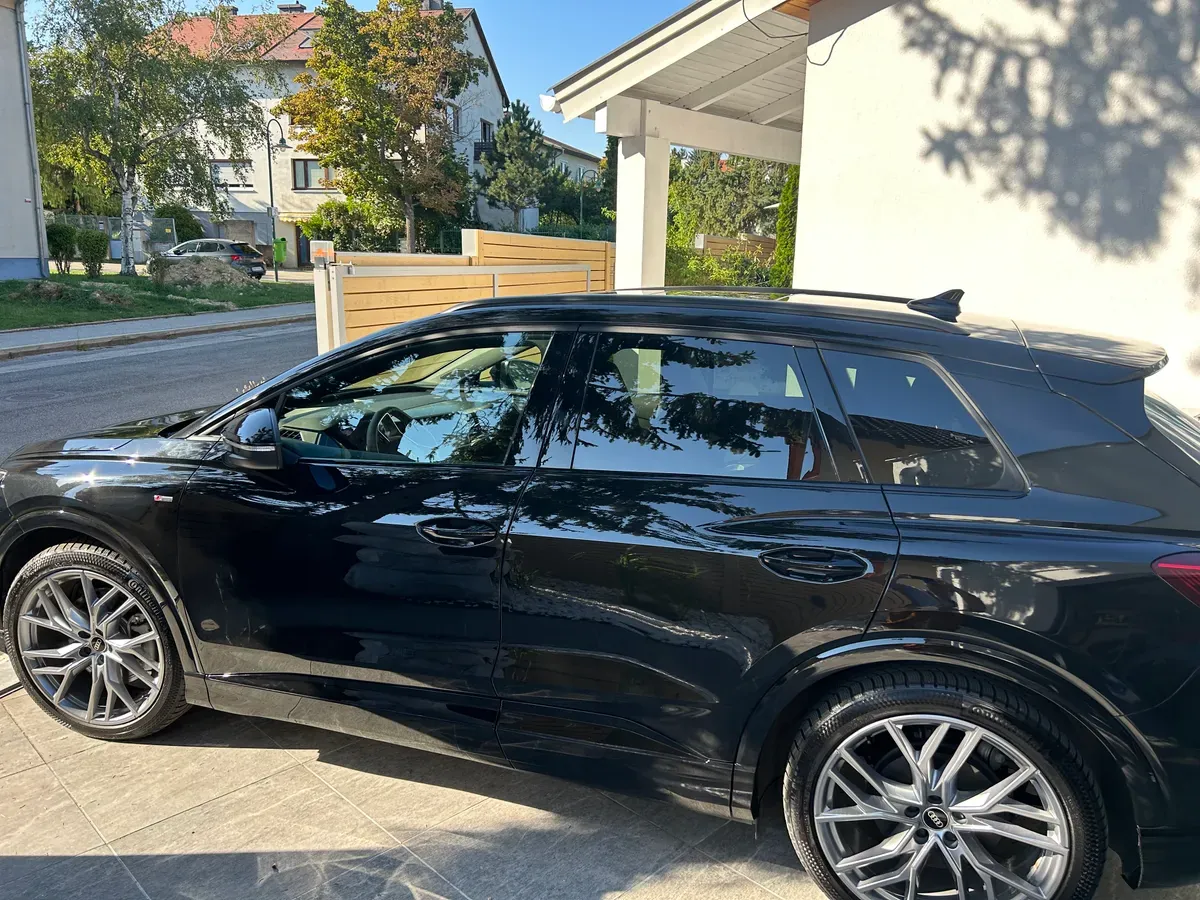 Audi Q4