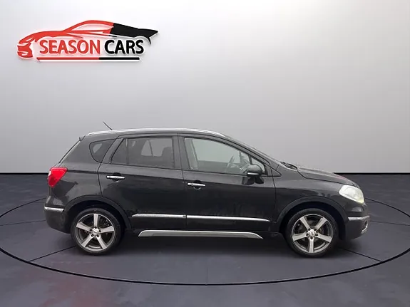 Suzuki S-Cross 2014 photo 5