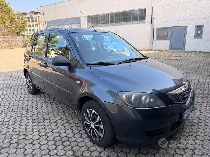 Mazda 2