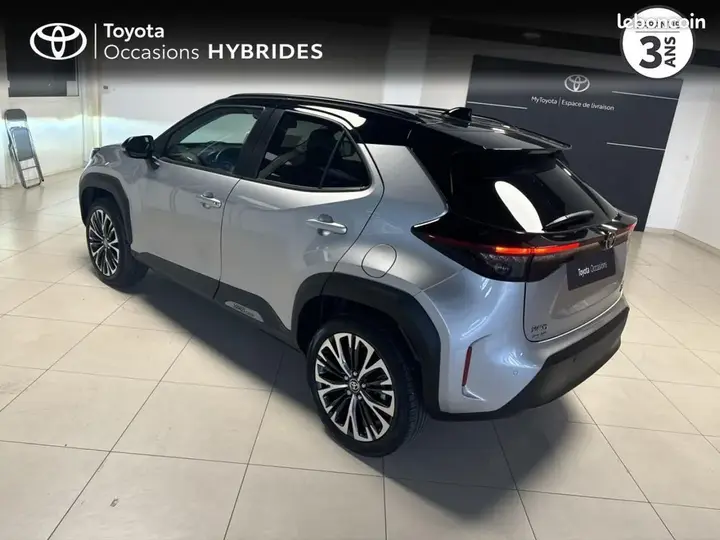 Toyota Yaris Cross 2024 photo 2