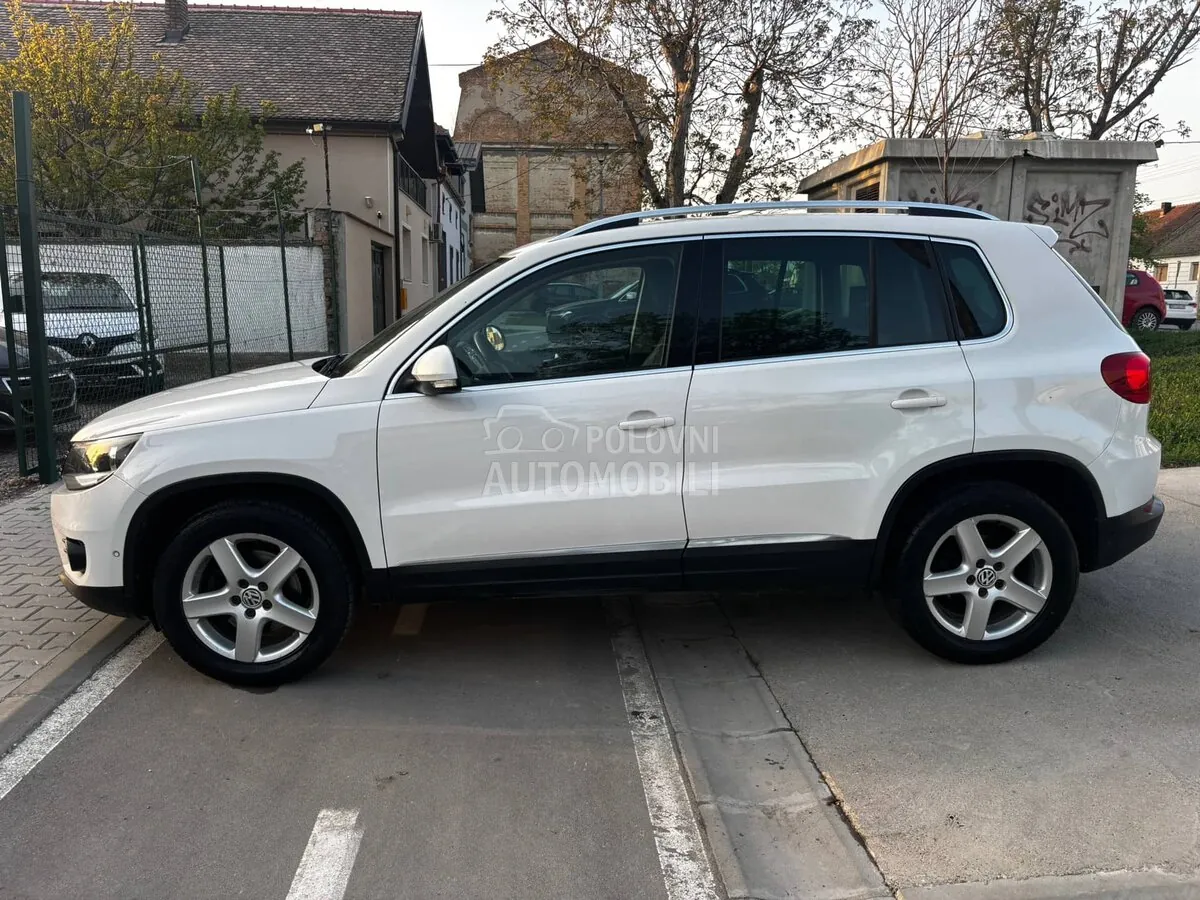 Volkswagen Tiguan 2011 photo 2