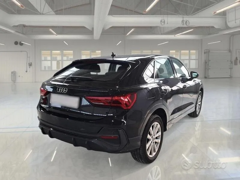 Audi Q3 2023 photo 4