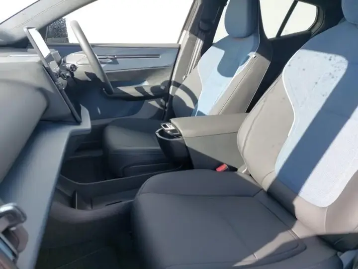 Volvo Ex30 2026 photo 5