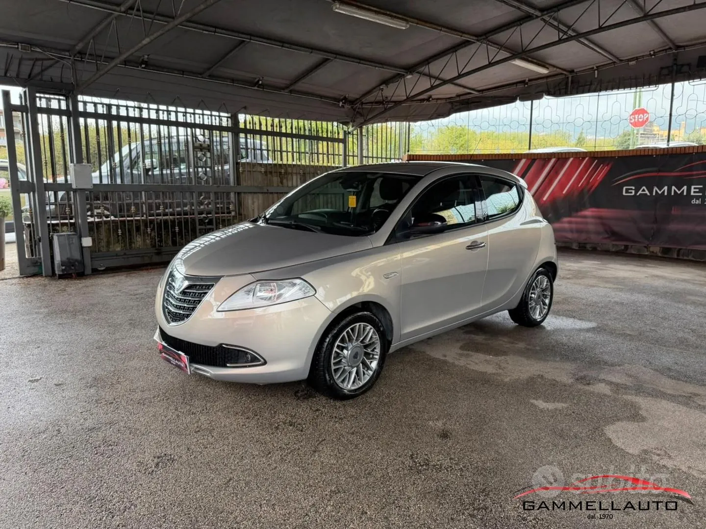 Lancia Ypsilon 2012 photo 2