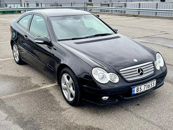 Mercedes-Benz C180 2004 photo 4