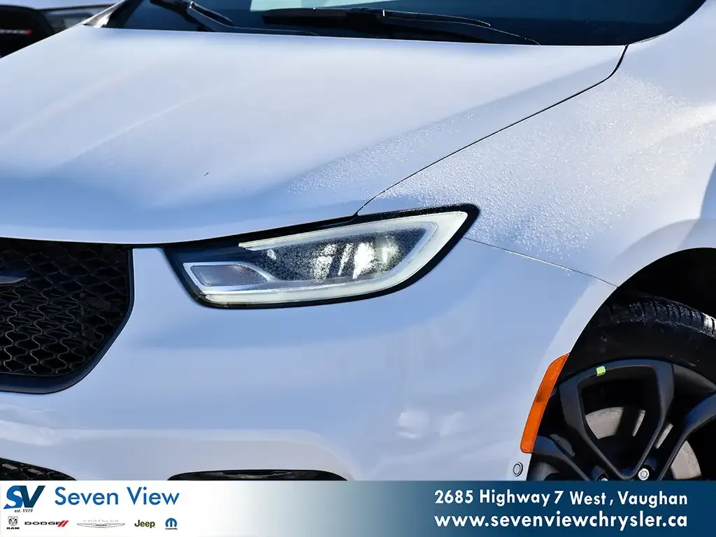 Chrysler Pacifica 2026 photo 5